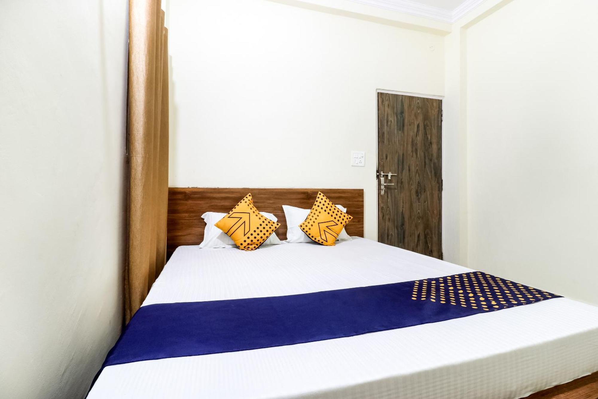 Oyo 40073 Yash Homestay Samarda Kaliasot Exterior foto