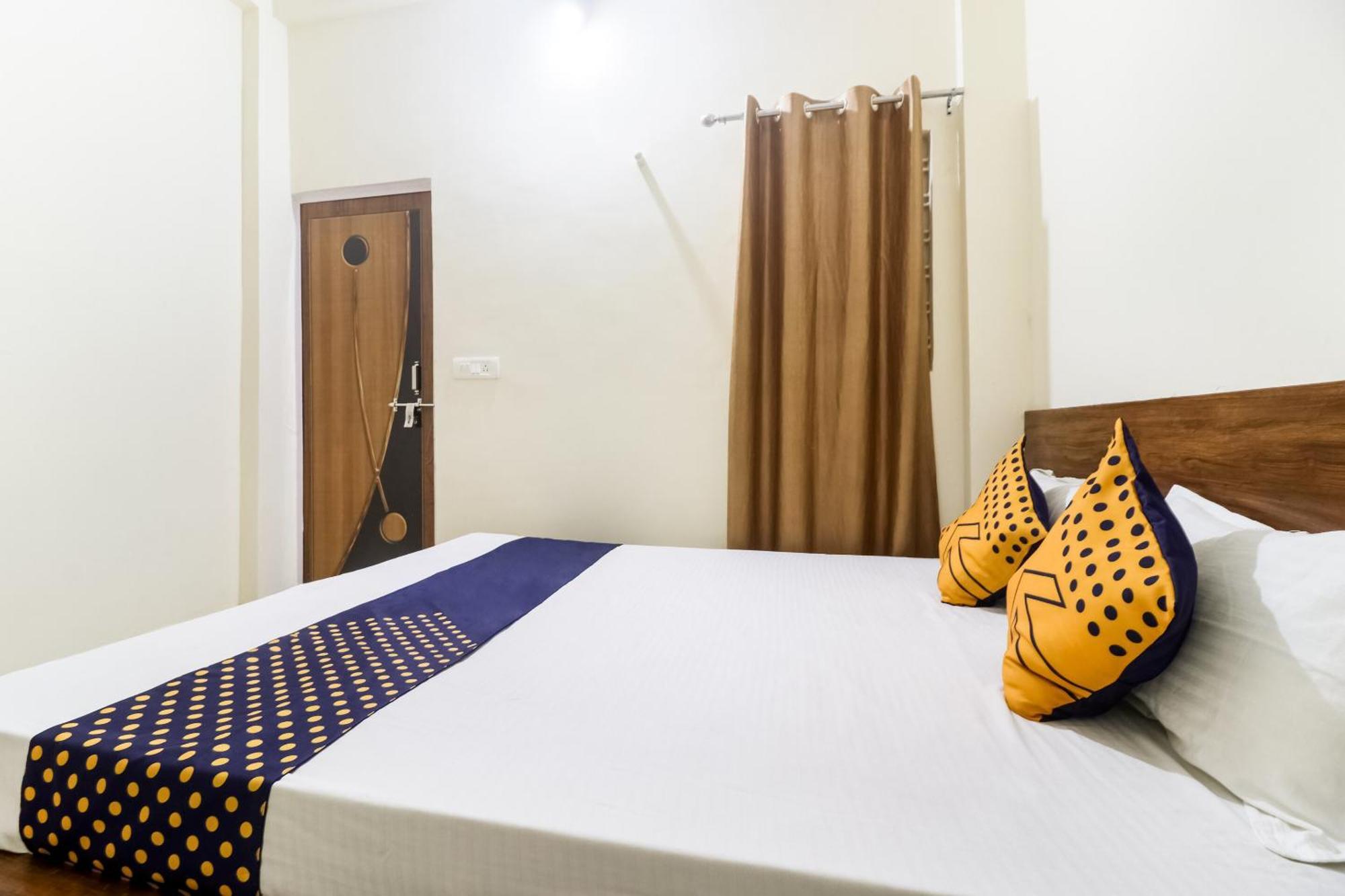 Oyo 40073 Yash Homestay Samarda Kaliasot Exterior foto