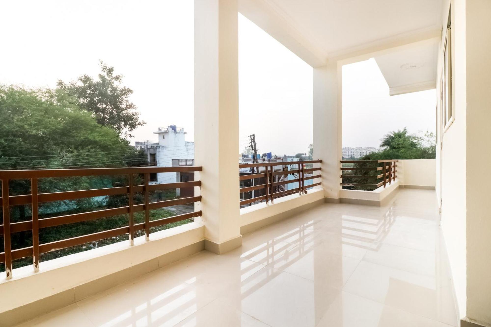 Oyo 40073 Yash Homestay Samarda Kaliasot Exterior foto