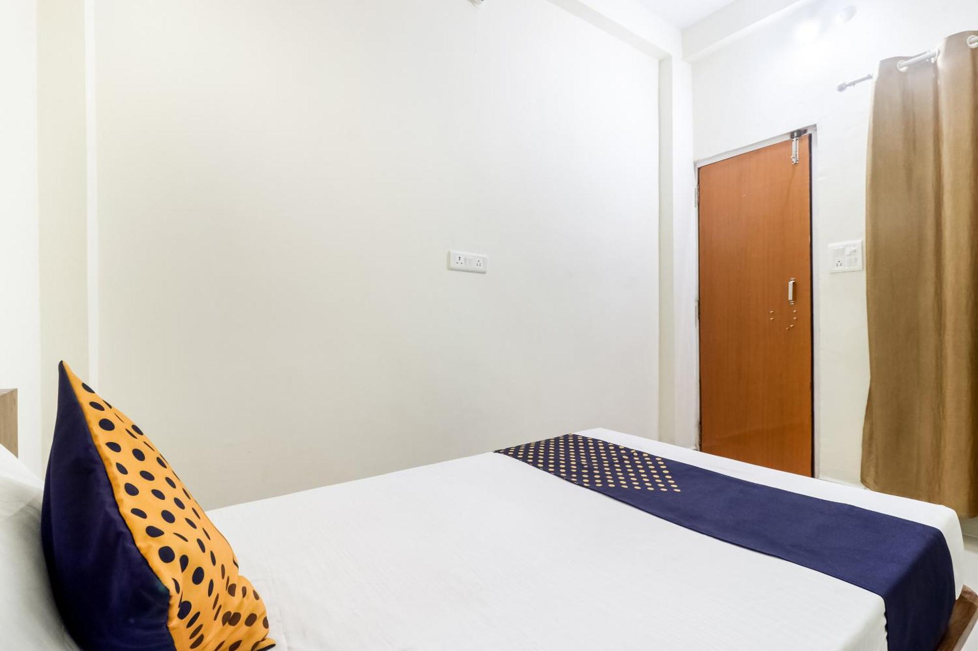 Oyo 40073 Yash Homestay Samarda Kaliasot Exterior foto