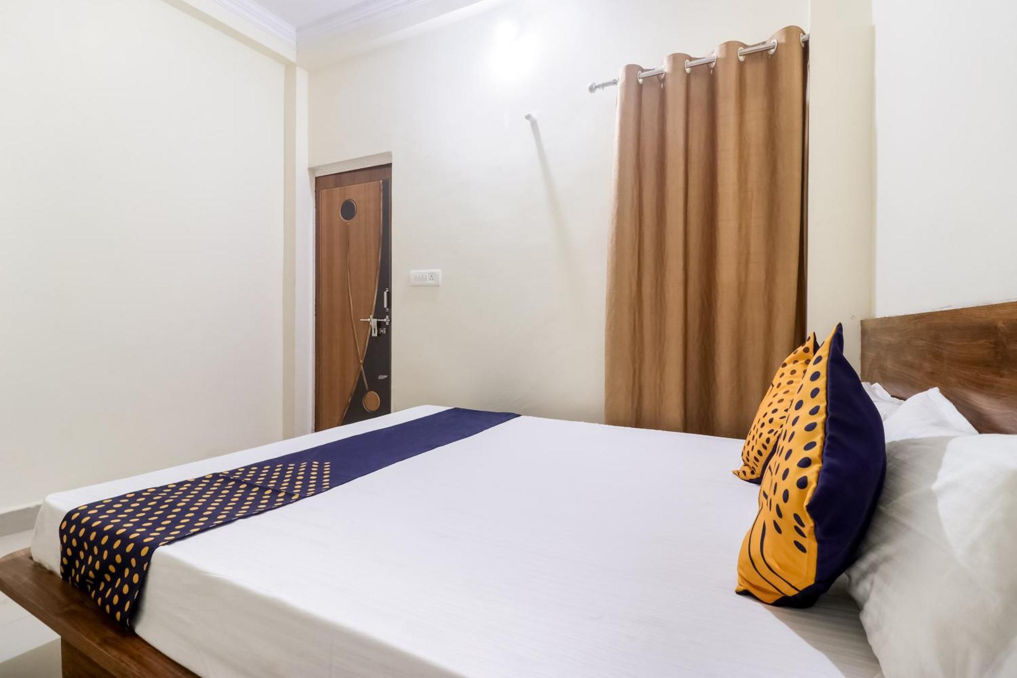 Oyo 40073 Yash Homestay Samarda Kaliasot Exterior foto